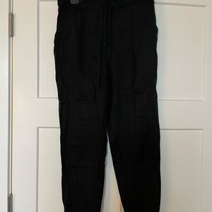 Banana Republic Woman’s Linen Joggers